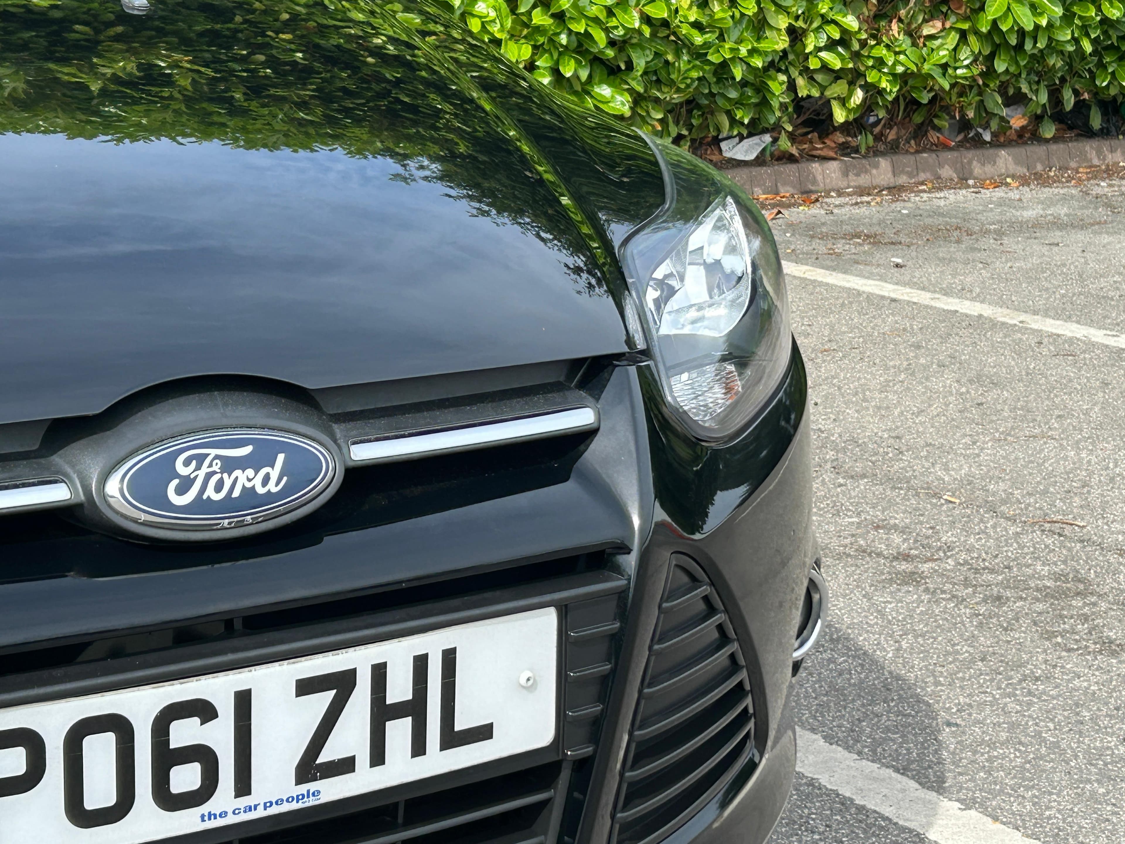 Ford Focus view 22