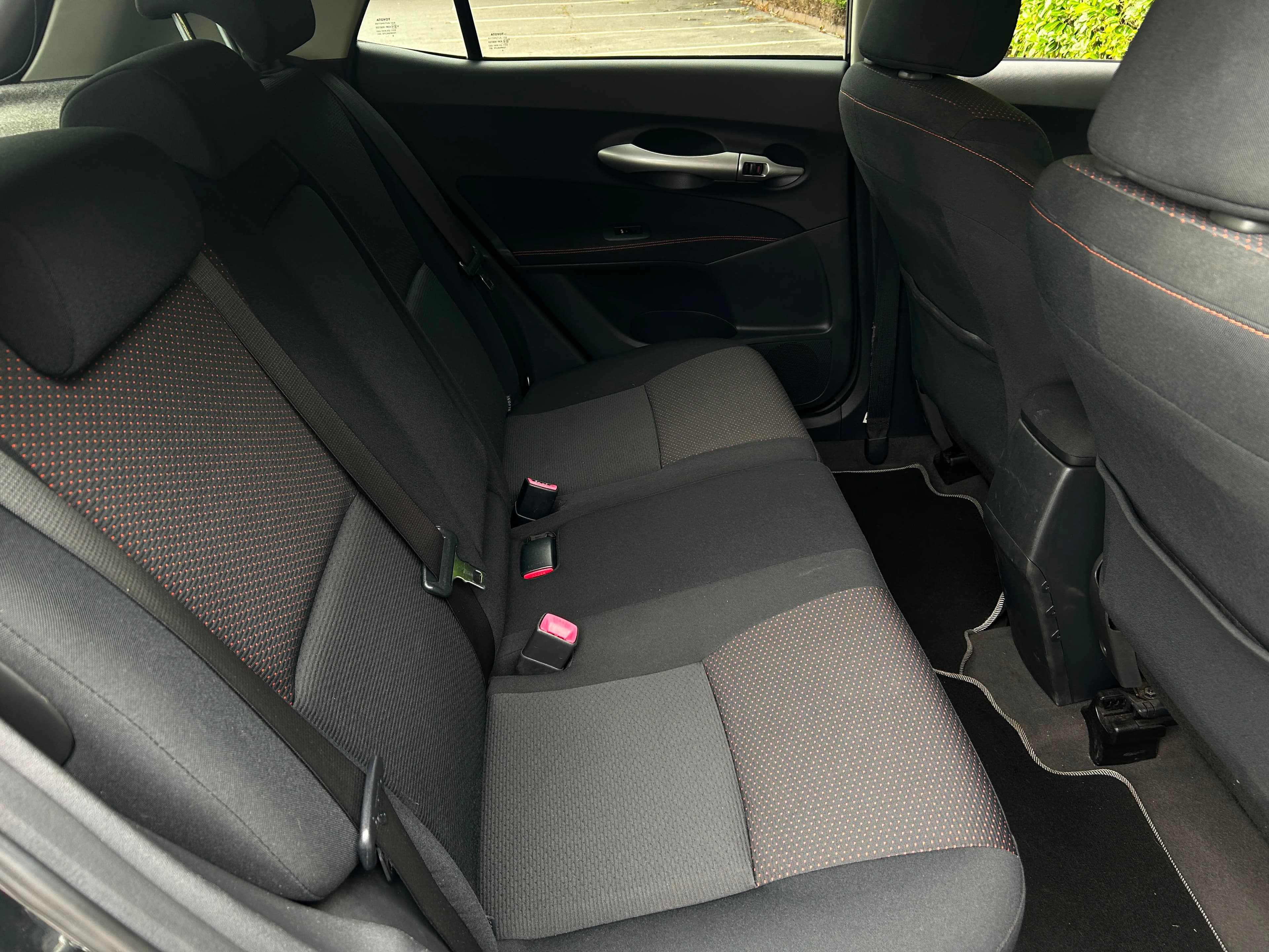 TOYOTA Auris V-Matic SR view 5