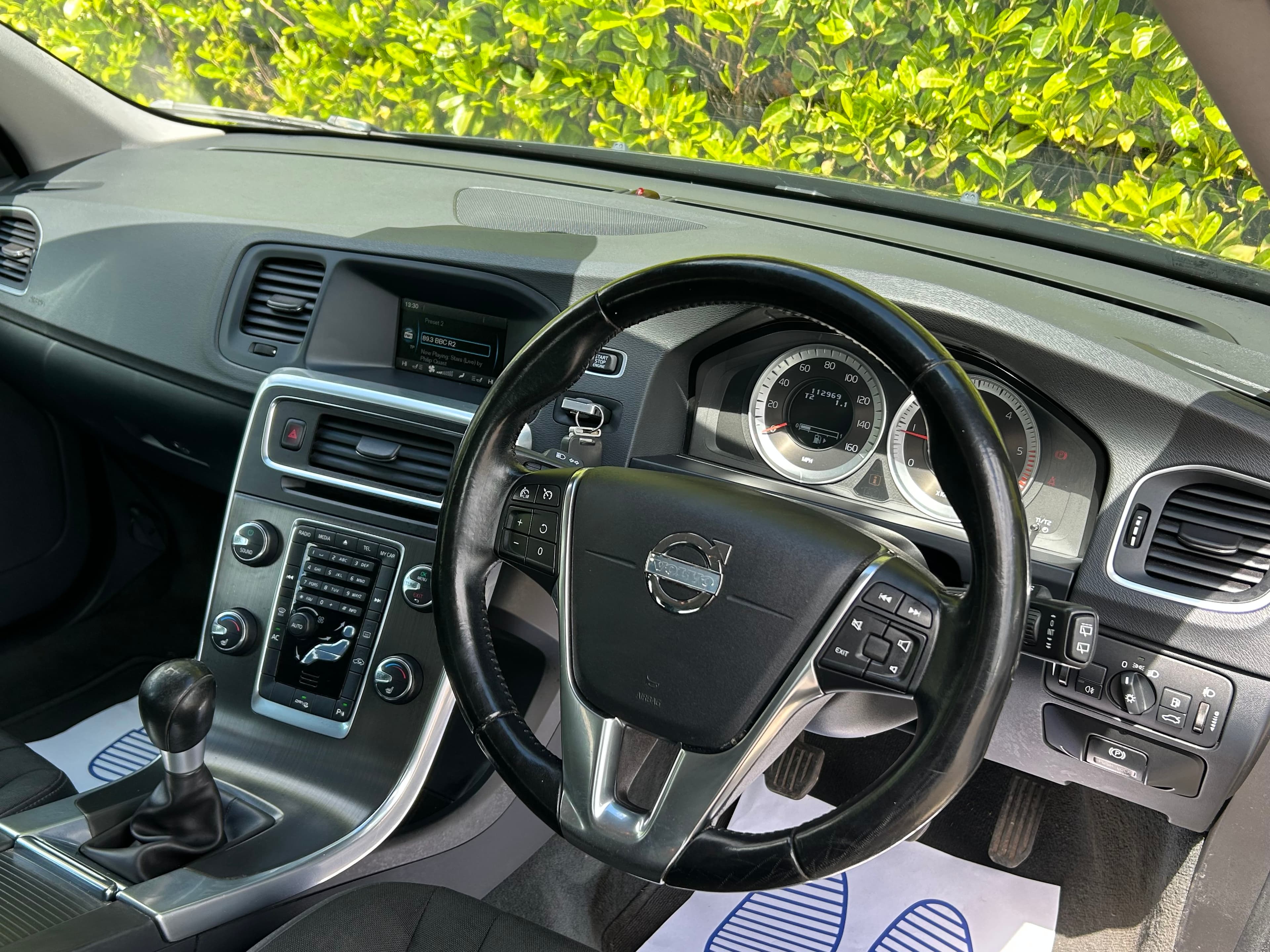VOLVO V60 DRIVe SE view 13
