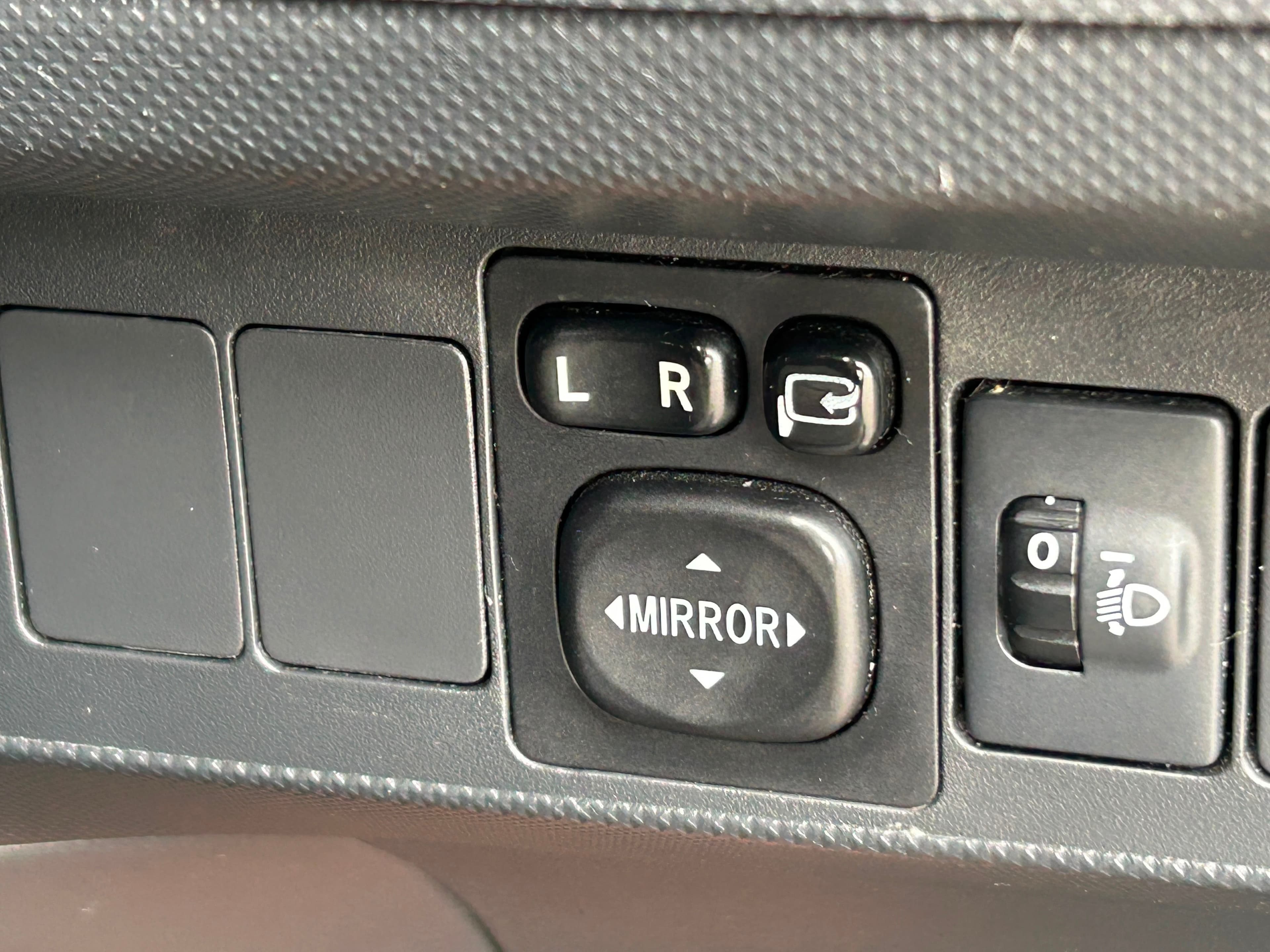 TOYOTA Auris V-Matic SR view 17
