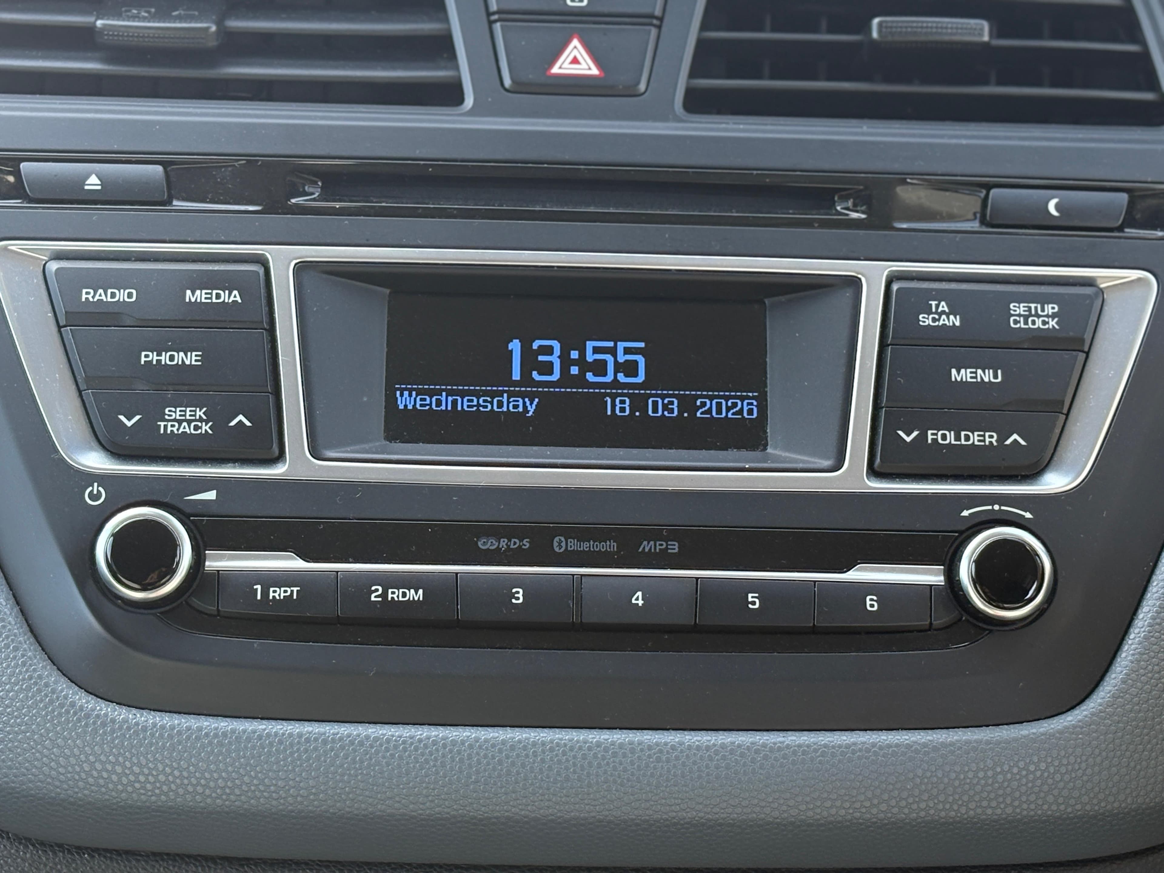 HYUNDAI I20 PREMIUM view 31