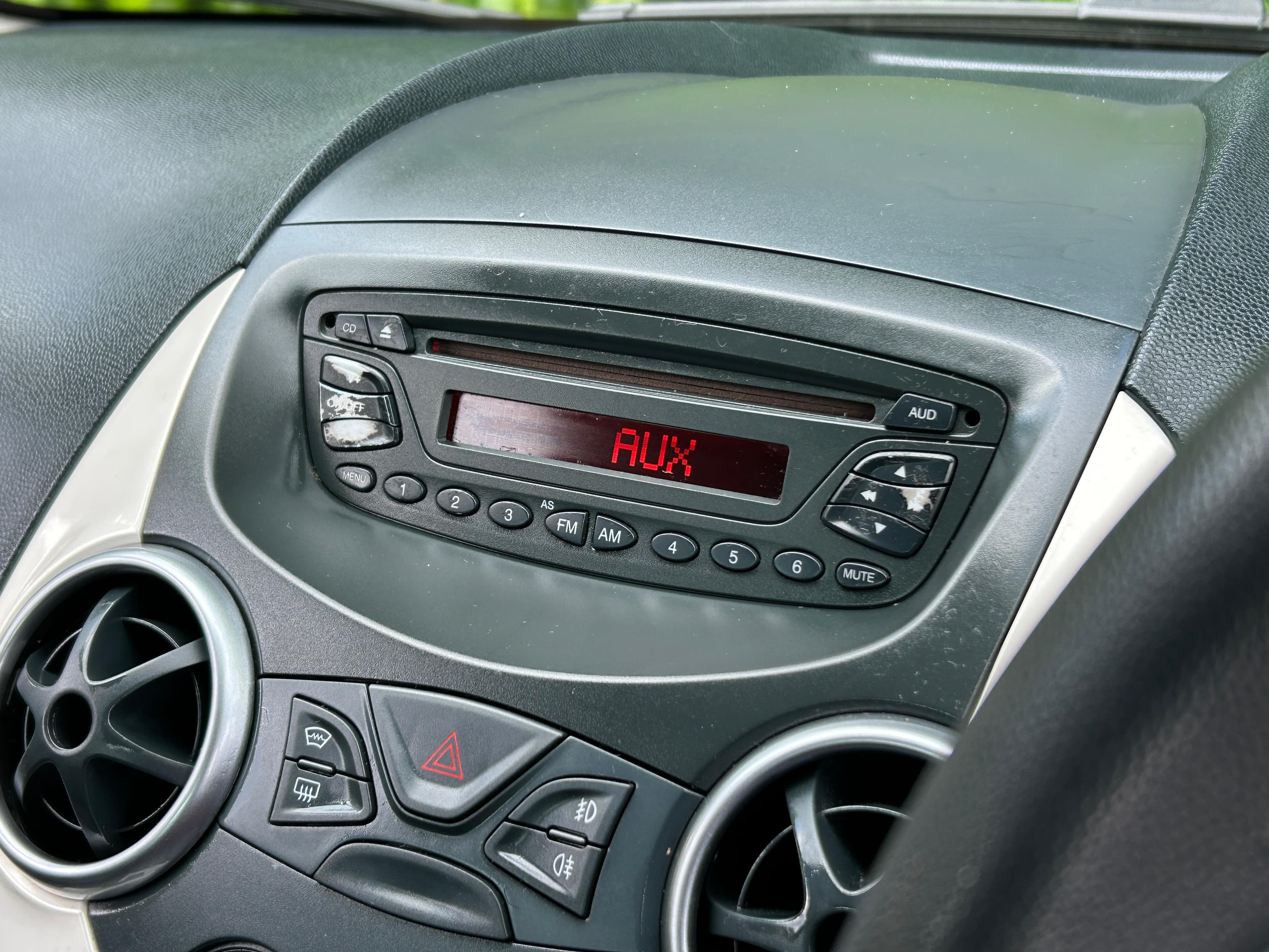 FORD KA ZETEC view 13