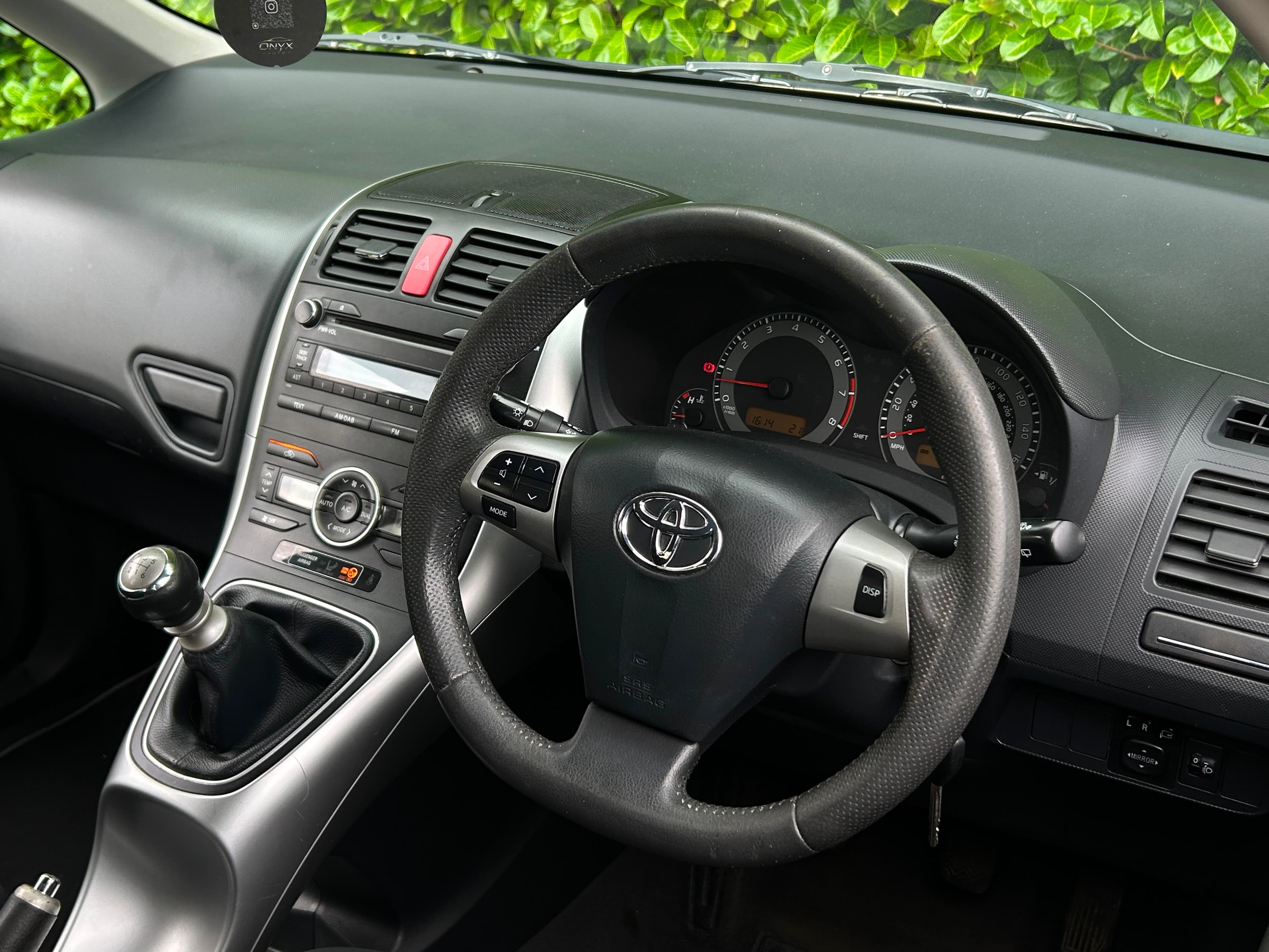 TOYOTA Auris V-Matic SR view 18