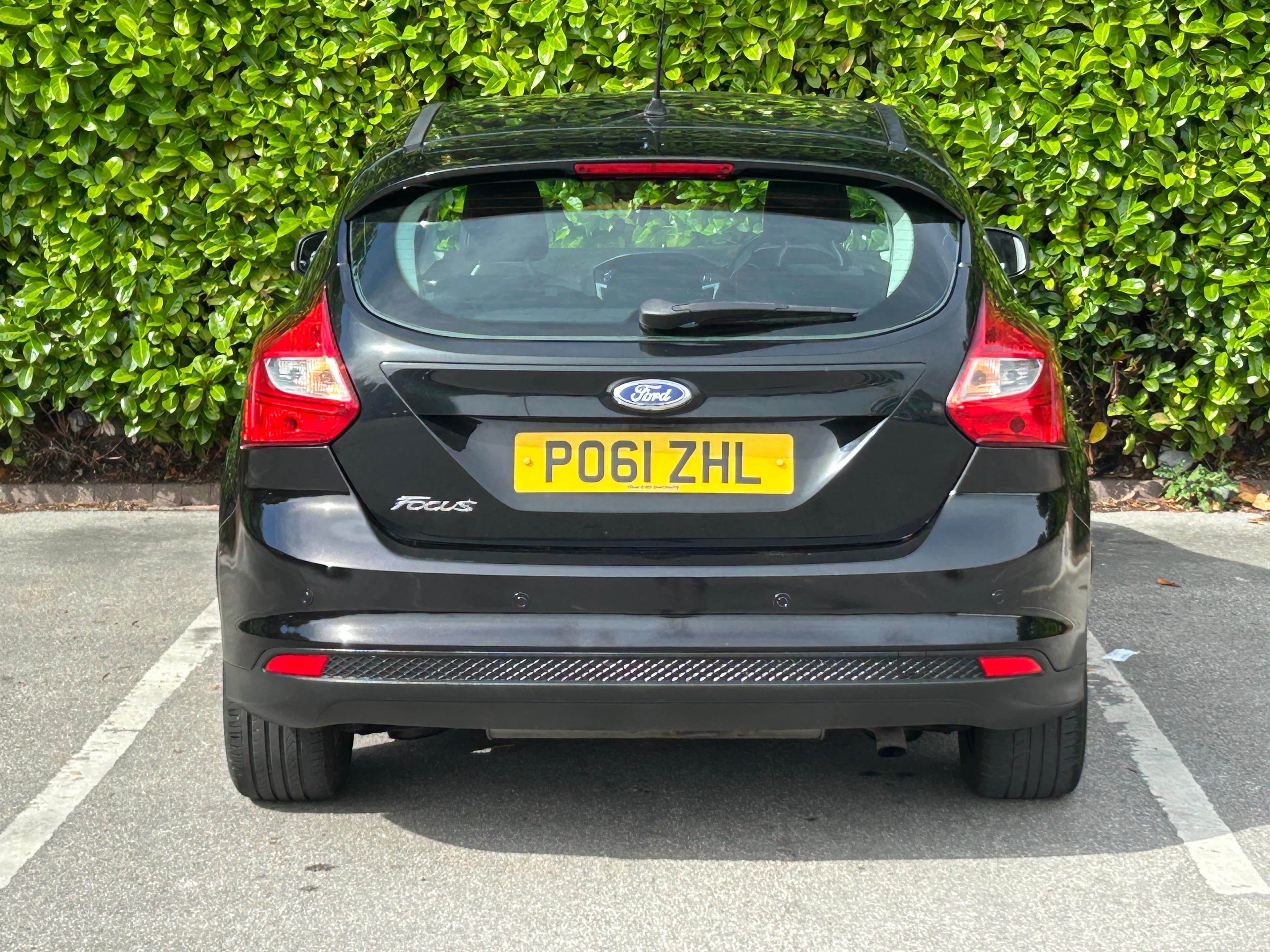 Ford Focus view 27