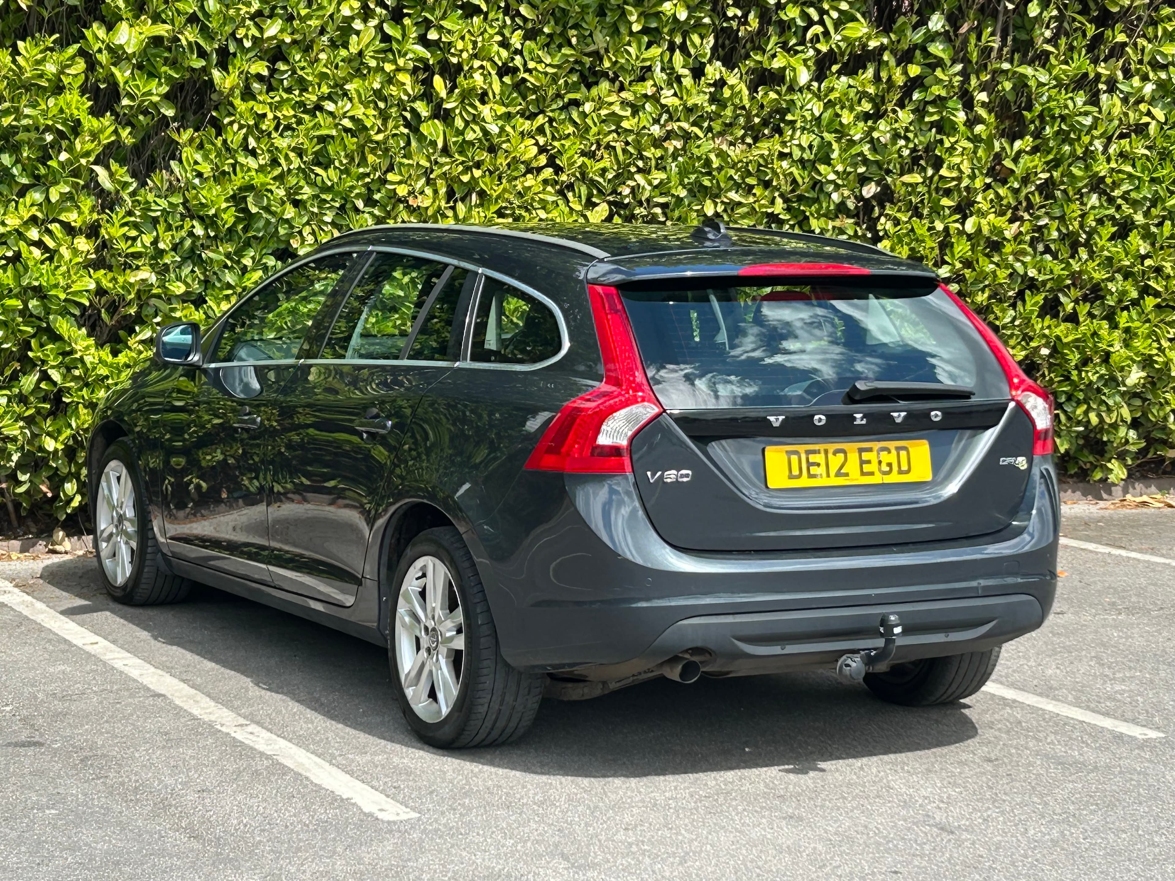 VOLVO V60 DRIVe SE view 7