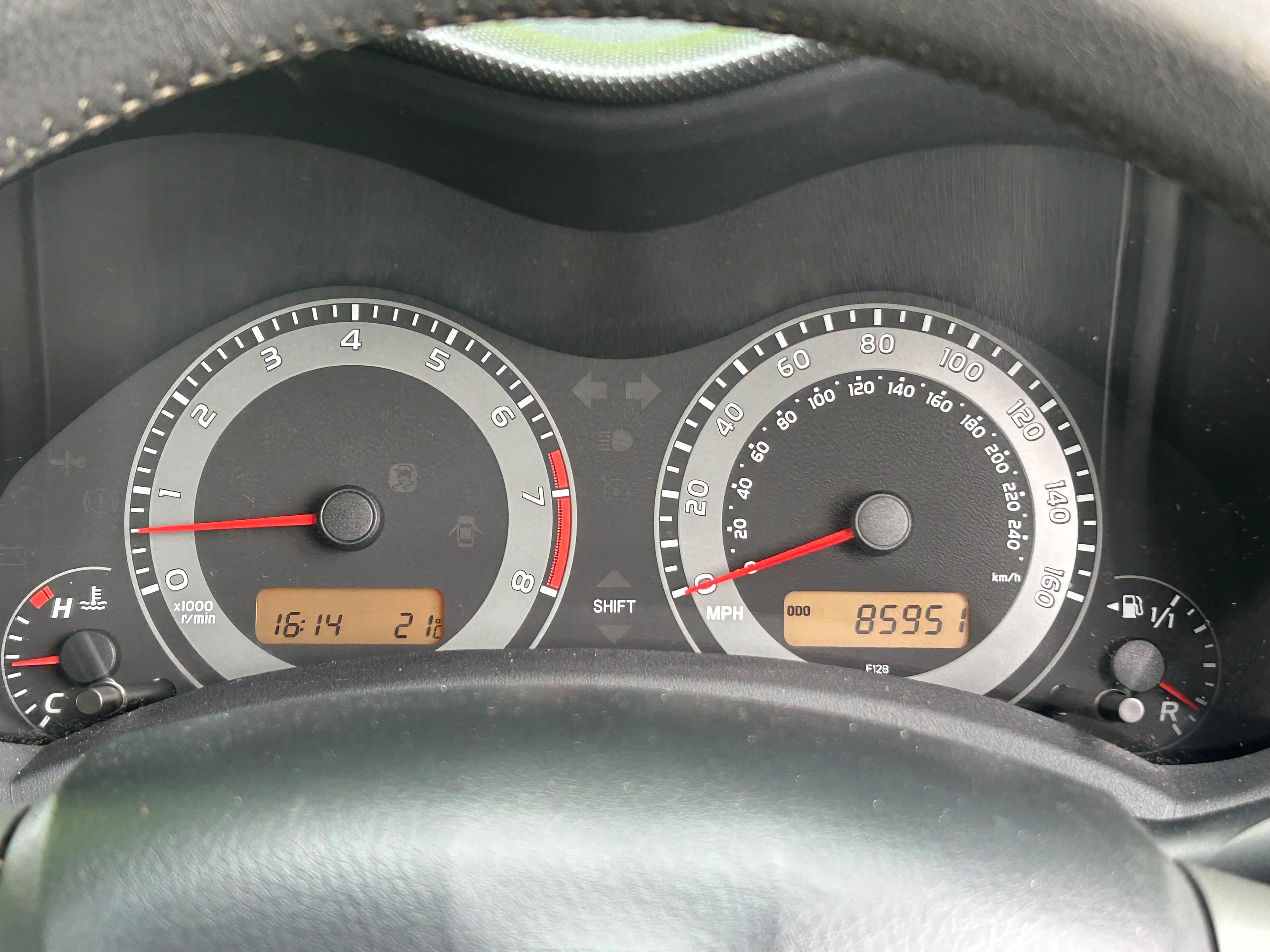 TOYOTA Auris V-Matic SR view 13